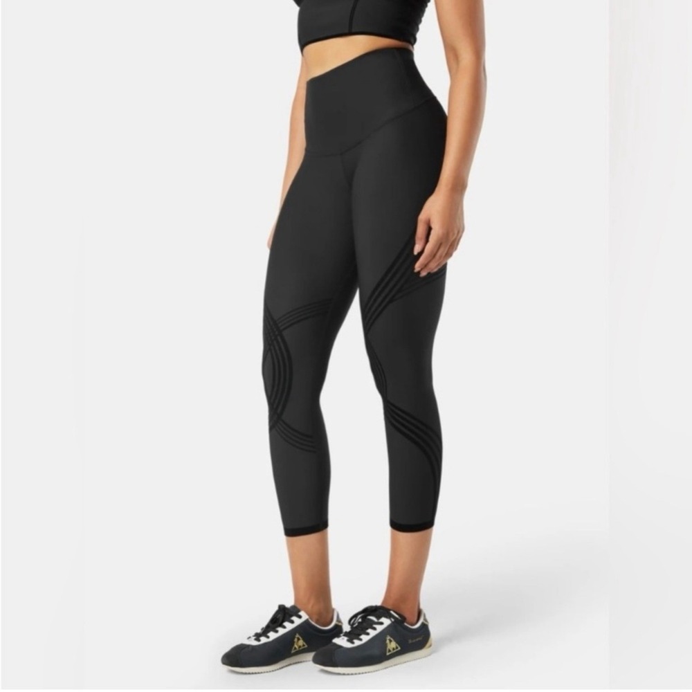 Fanka Leggings Medium Black Body Sculpt Compression Flocked Geometric High Rise